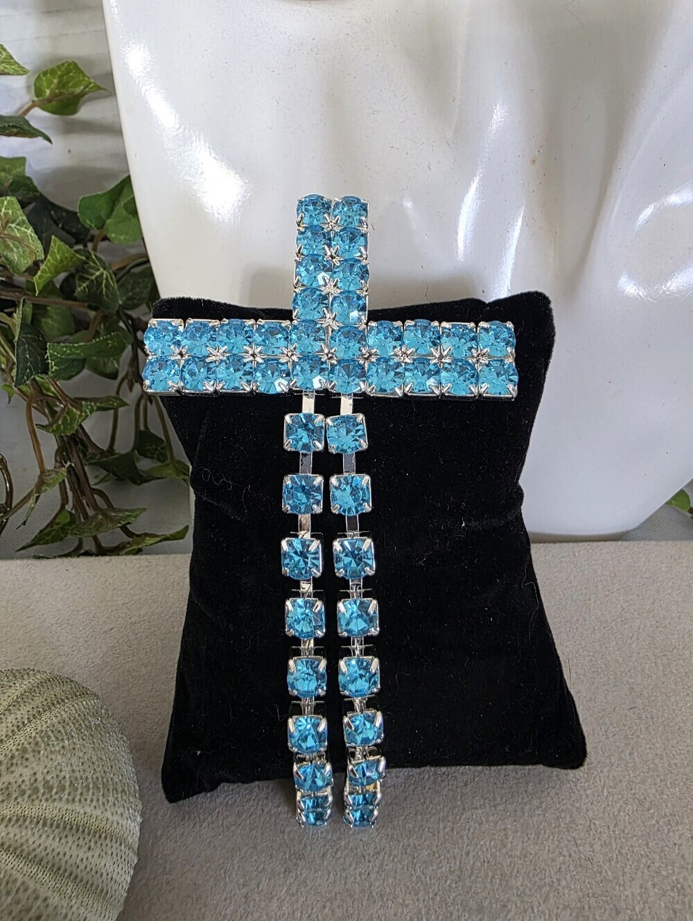 Aqua Blue Resin Rhinestone Cross Brooch Pin – Silver Tone Statement Pin